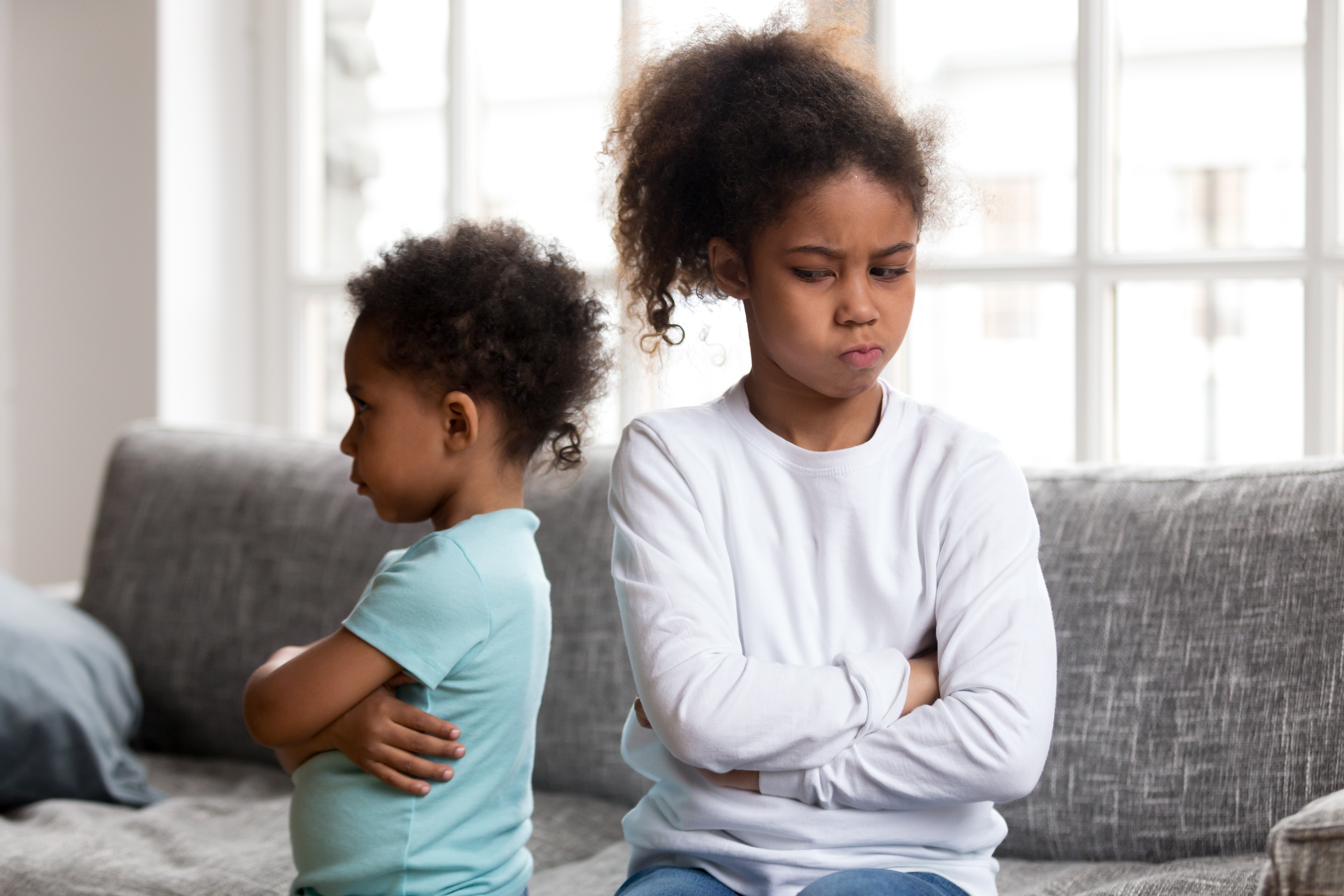 Meus filhos brigam constantemente: o que eu faço?